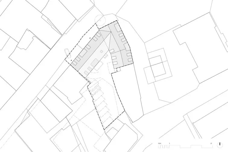 Lageplan: die Stellplätze befinden sich im Hof. So ist eine teure Tiefgarage entbehrlich Lageplan: die Stellplätze befinden sich im Hof. So ist eine teure Tiefgarage entbehrlich